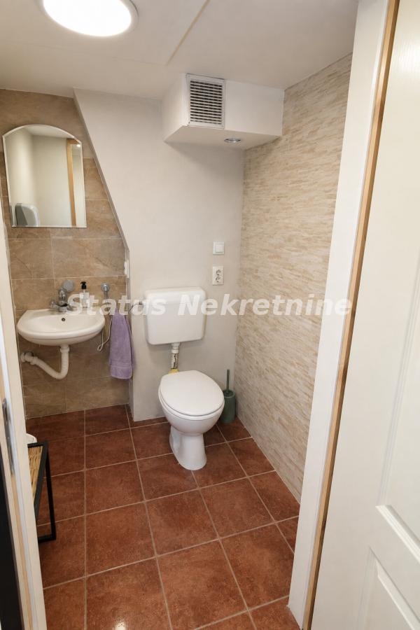 Lokal Prodaja Novi Sad  78 m2