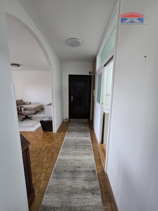 index Dvosoban stan za izdavanje, Grbavica, Novi Sad, 52m², 600 €/mes