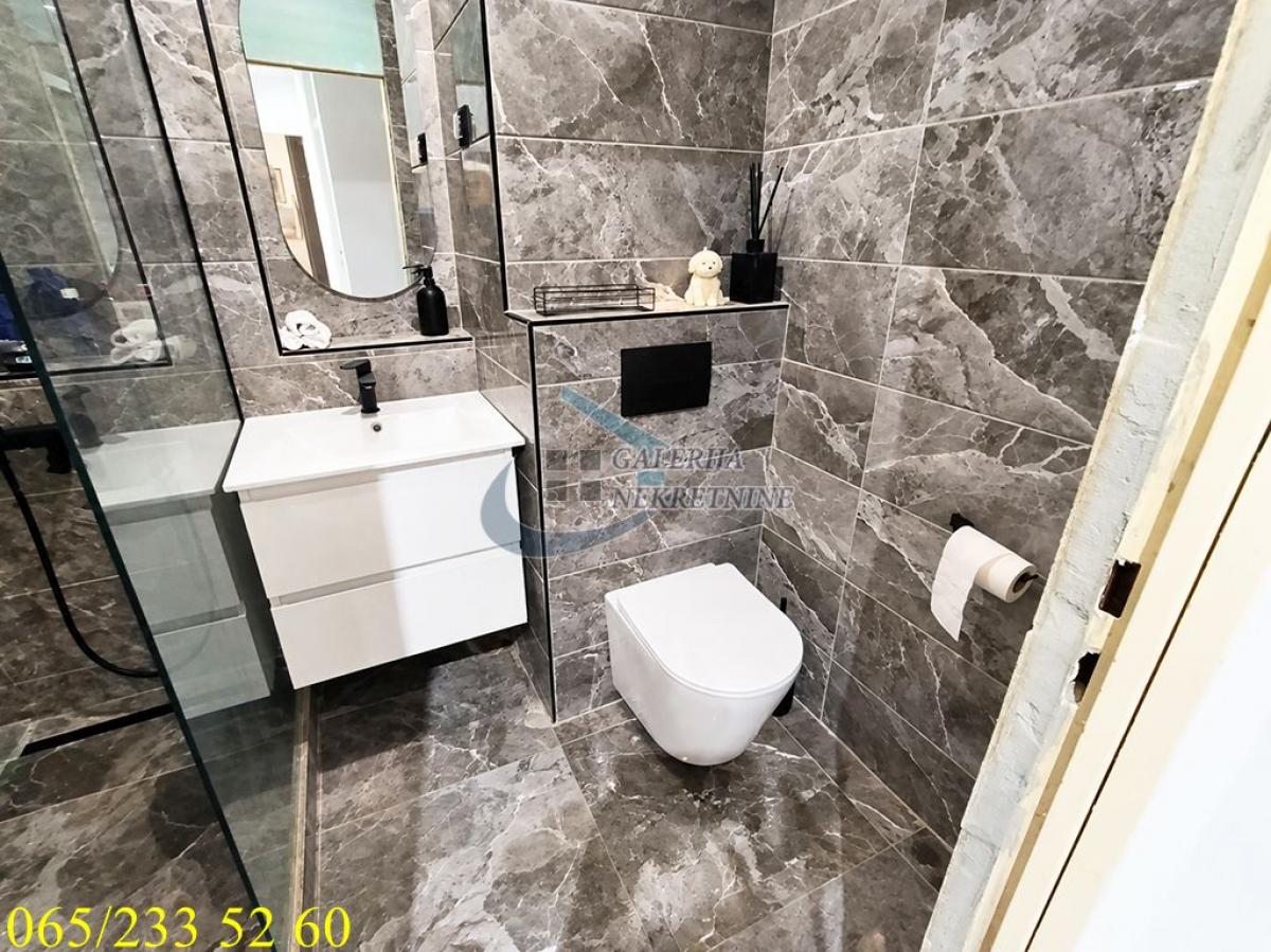 index Trosoban stan na prodaju, Cerak, Beograd, 100m², 325.000 €