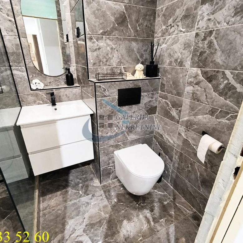 Trosoban stan na prodaju, Cerak, Beograd, 100m², 325.000 €