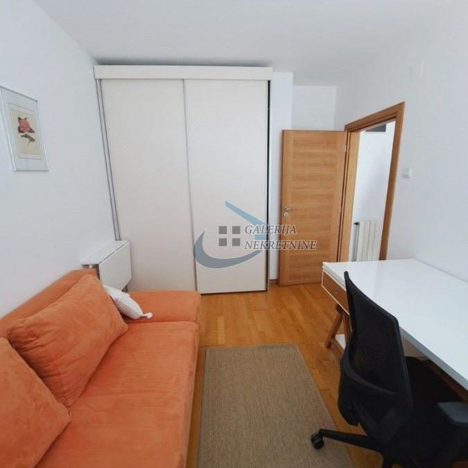 Trosoban stan za izdavanje, Tašmajdan, Beograd, 90m², 1.000 €/mes