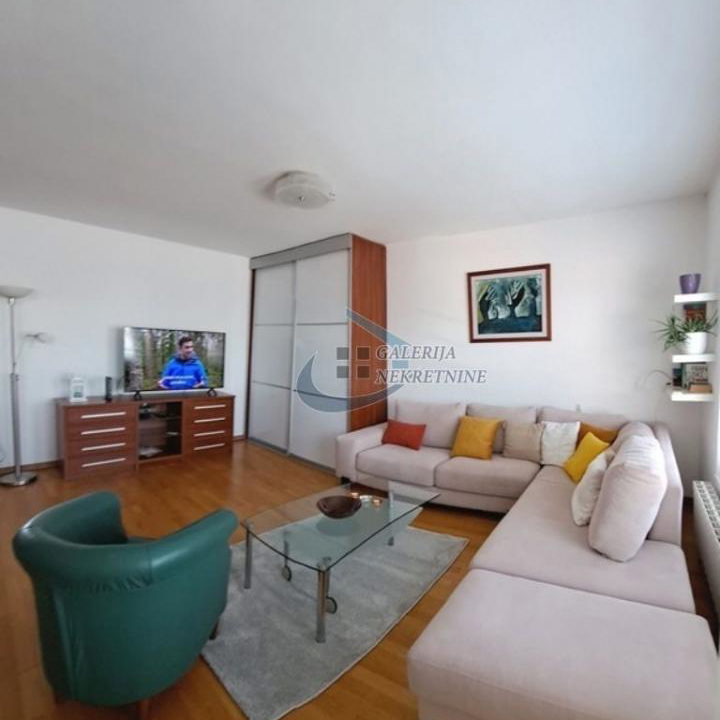 Trosoban stan za izdavanje, Tašmajdan, Beograd, 90m², 1.000 €/mes
