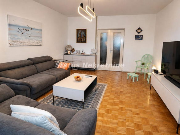 Stan Prodaja Novi Sad  99 m2