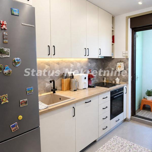 Stan Prodaja Novi Sad  99 m2