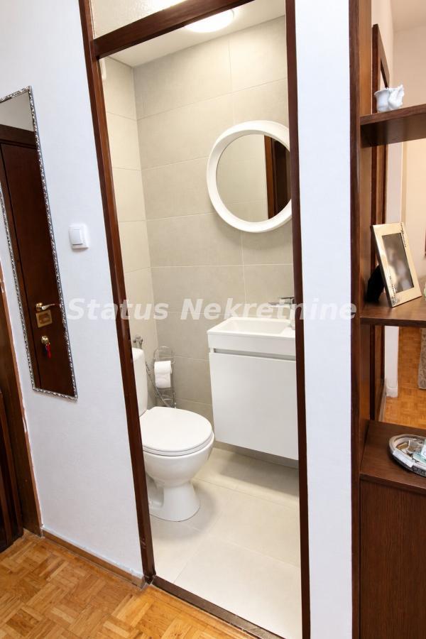 Stan Prodaja Novi Sad  99 m2
