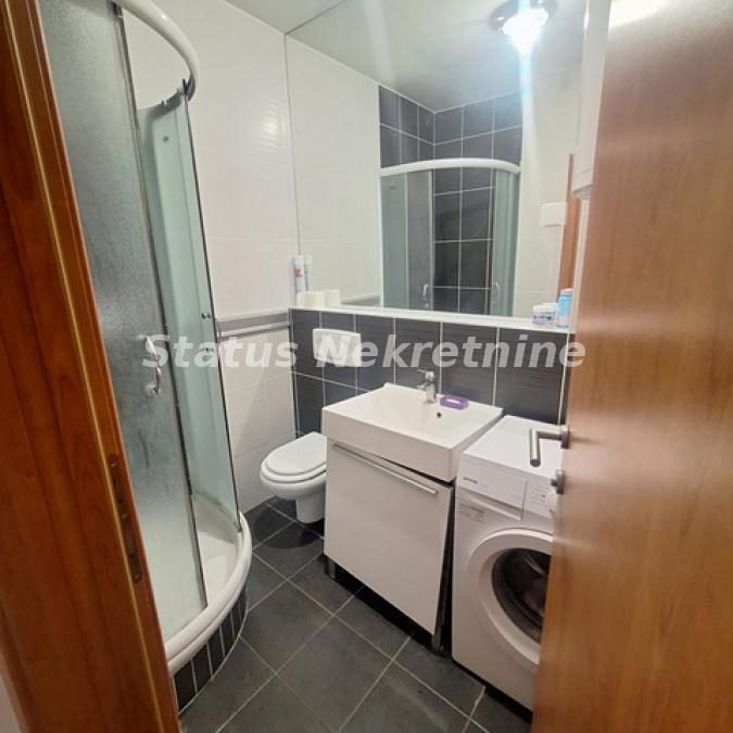 Stan Izdavanje Novi Sad  42 m2