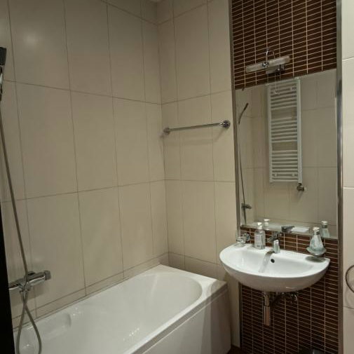 Četvorosoban stan za izdavanje, Bulevar Oslobođenja, Novi Sad, 113m², 1.250 €/mes