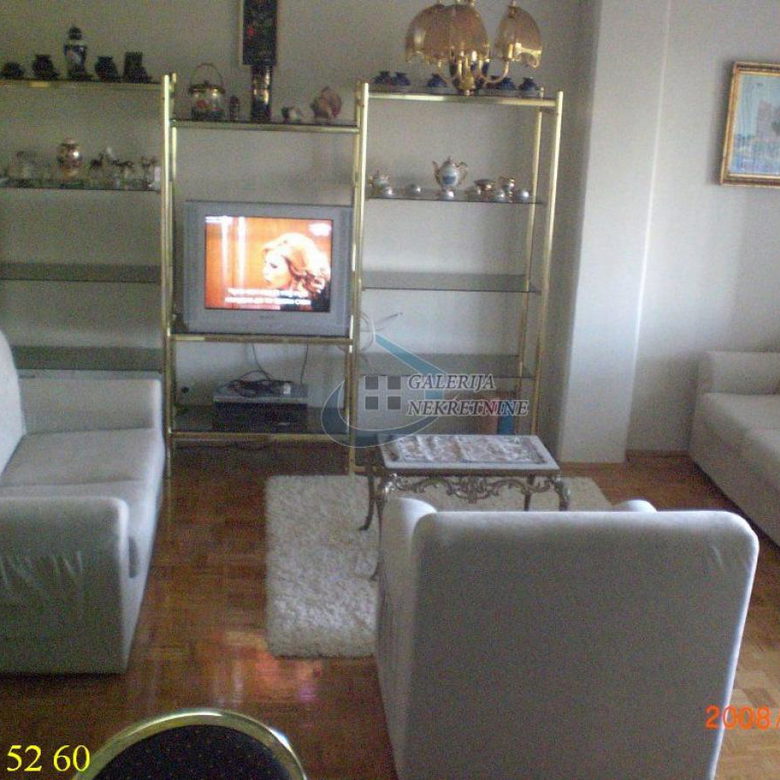 Dvoiposoban stan za izdavanje, Cerak Vinogradi, Beograd, 65m², 600 €/mes