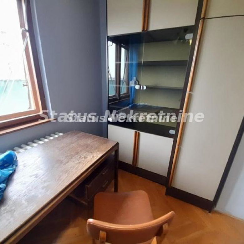 Stan Izdavanje Novi Sad Železnička Stanica 52 m2