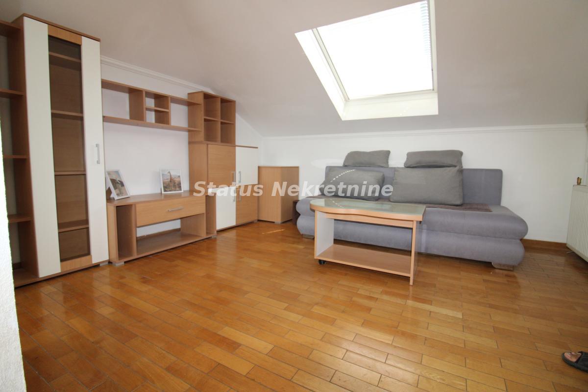 Dvosoban stan za izdavanje, Adamovićevo Naselje, Novi Sad, 45m², 3. sprat, 300 €/mes