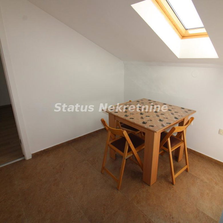 Stan Izdavanje Novi Sad  45 m2