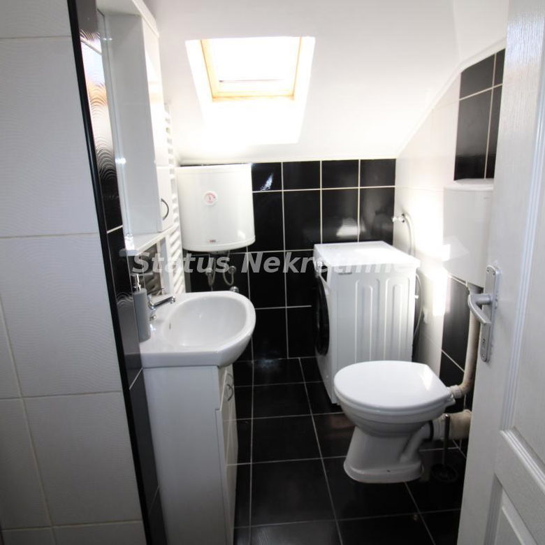 Dvosoban stan za izdavanje, Adamovićevo Naselje, Novi Sad, 45m², 3. sprat, 300 €/mes