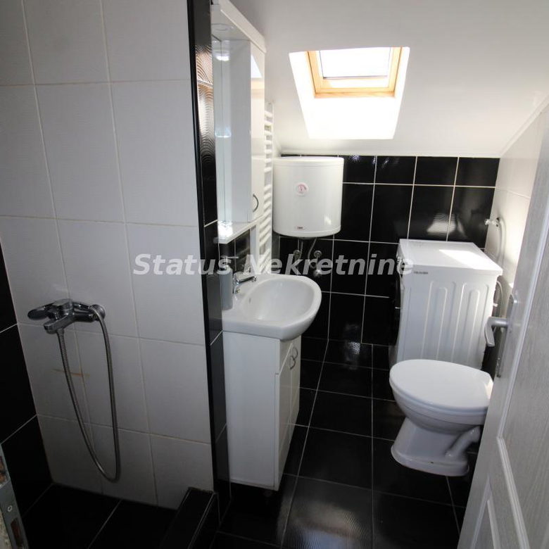 Dvosoban stan za izdavanje, Adamovićevo Naselje, Novi Sad, 45m², 3. sprat, 300 €/mes