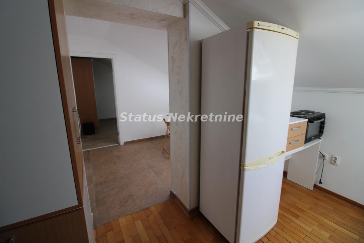 index Dvosoban stan za izdavanje, Adamovićevo Naselje, Novi Sad, 45m², 3. sprat, 300 €/mes
