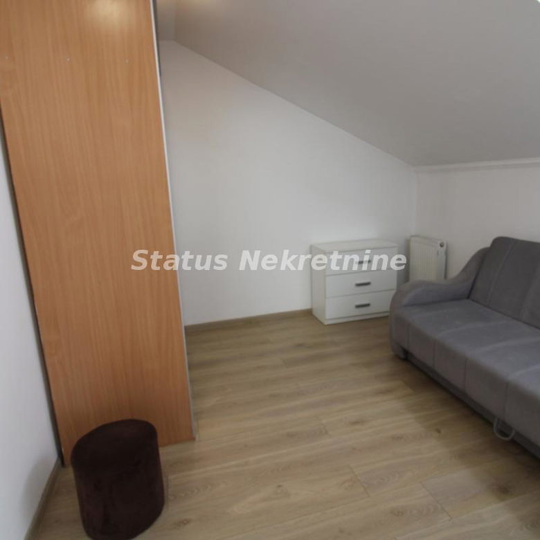 Dvosoban stan za izdavanje, Adamovićevo Naselje, Novi Sad, 45m², 3. sprat, 300 €/mes