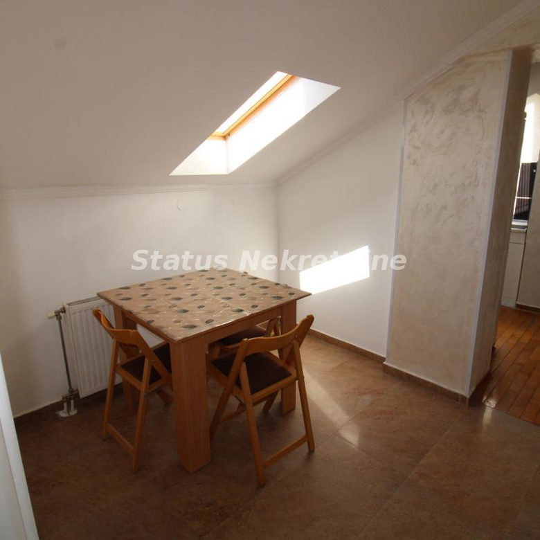 Dvosoban stan za izdavanje, Adamovićevo Naselje, Novi Sad, 45m², 3. sprat, 300 €/mes
