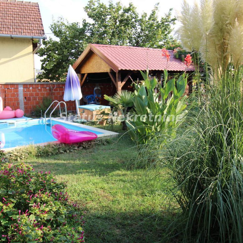 Kuća Prodaja Novi Sad  93 m2