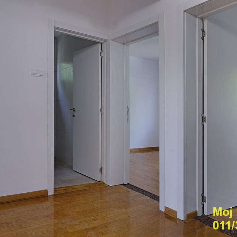 Lokal Izdavanje Beograd Kalvarija 160 m2