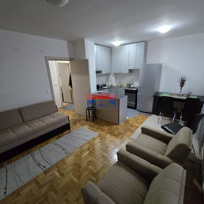 Stan Izdavanje Novi Sad  41 m2