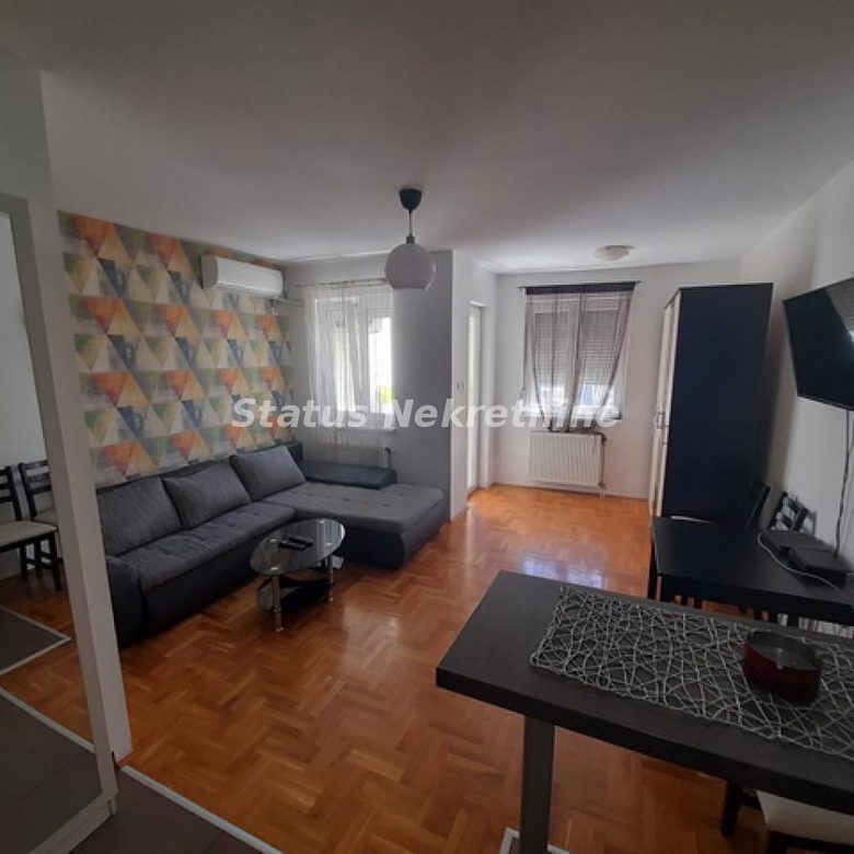 Stan Izdavanje Novi Sad  28 m2