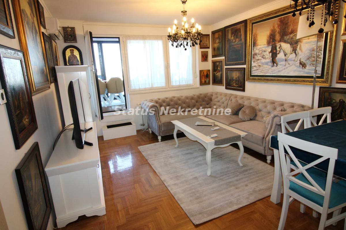 Stan Izdavanje Novi Sad  80 m2
