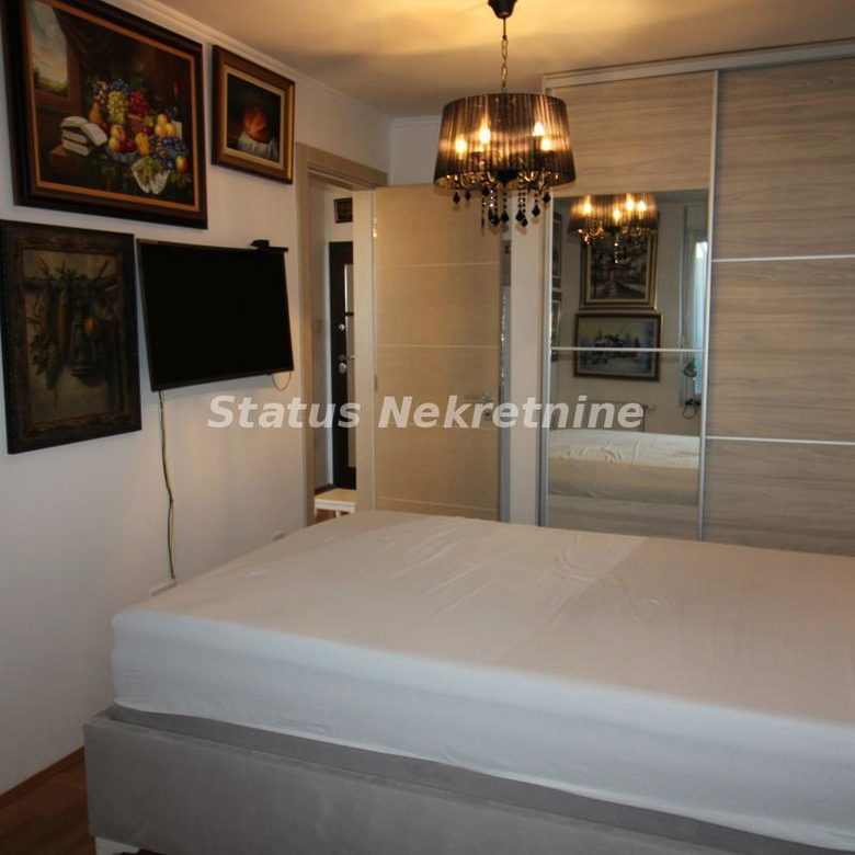 Stan Izdavanje Novi Sad  80 m2