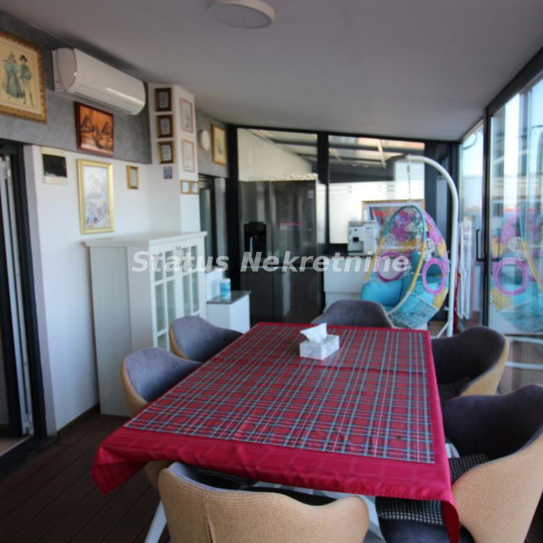 Dvosoban stan za izdavanje, Bulevar Oslobođenja, Novi Sad, 80m², 1.100 €/mes
