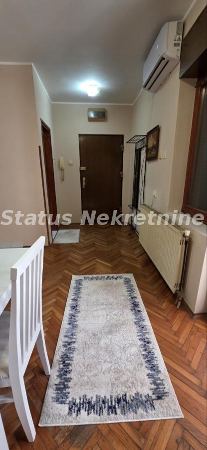 Stan Izdavanje Novi Sad  36 m2