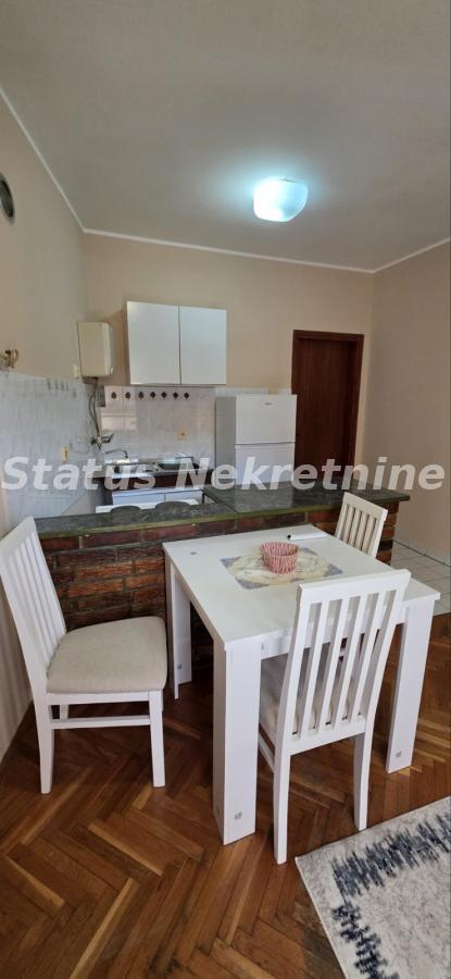 Stan Izdavanje Novi Sad  36 m2