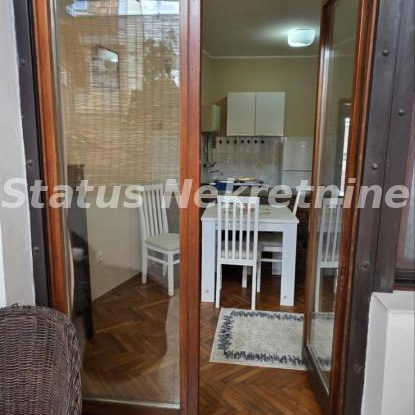 Stan Izdavanje Novi Sad  36 m2