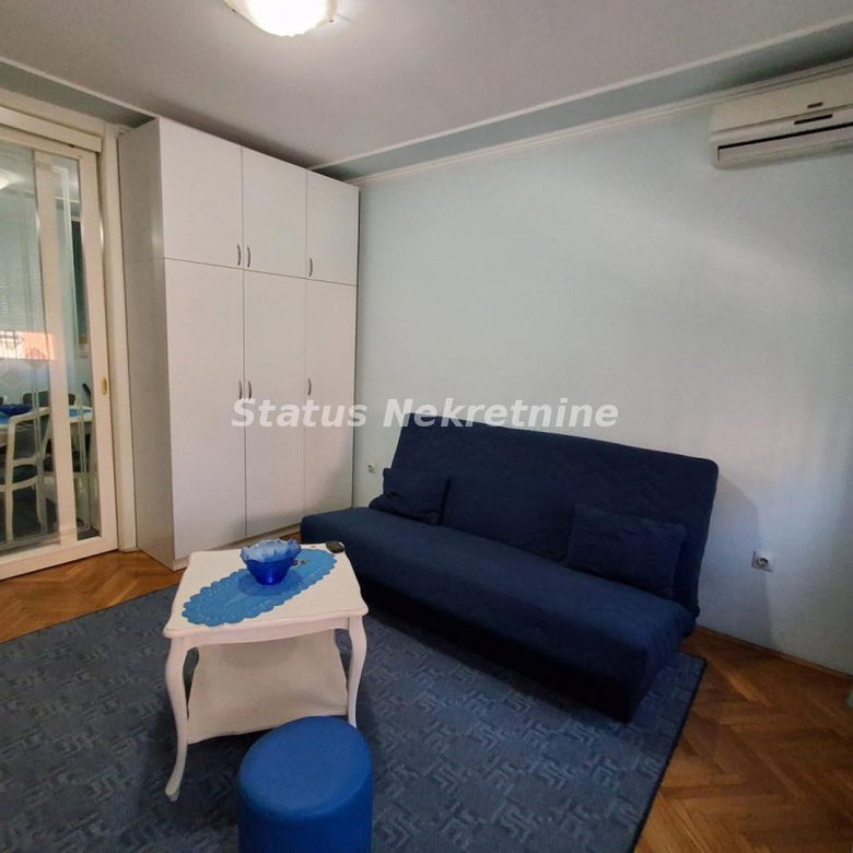 Stan Izdavanje Novi Sad  30 m2