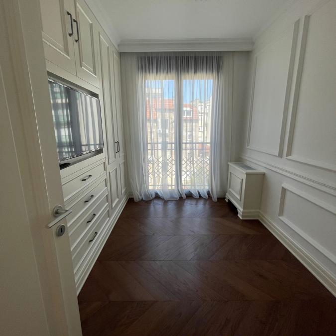 Četvorosoban stan za izdavanje, Čubura, Beograd, 125m², 3.300 €/mes