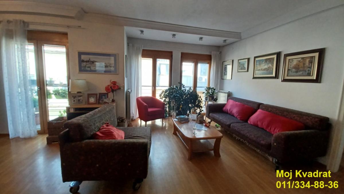 Petosoban stan na prodaju, Kalenić, Beograd, 123m², 615.000 €