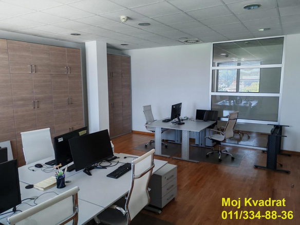 Lokal Izdavanje Beograd  330 m2
