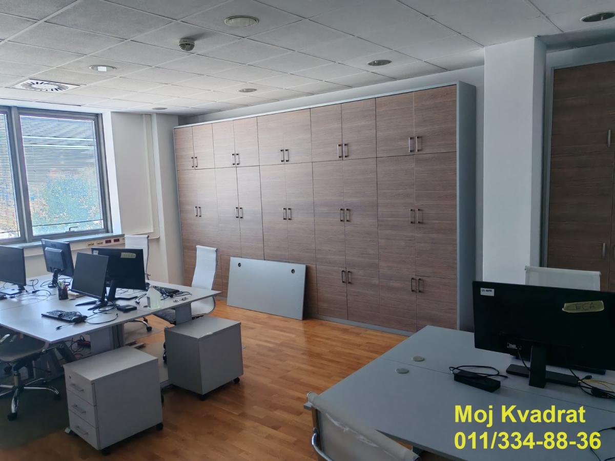 Lokal Izdavanje Beograd  330 m2