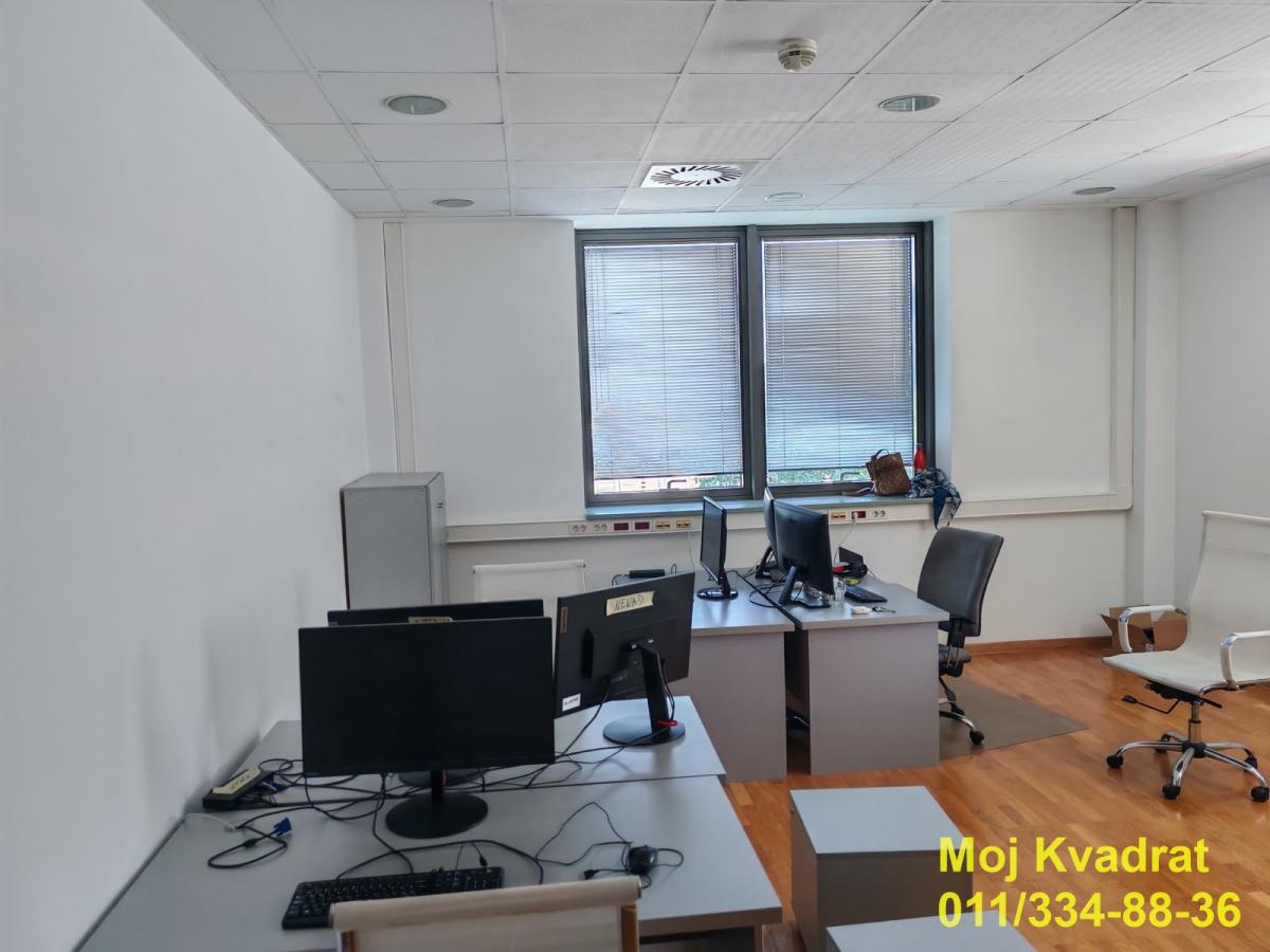 Lokal Izdavanje Beograd  330 m2
