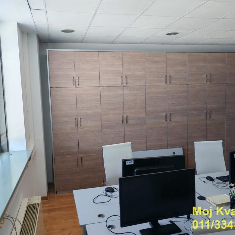 Lokal Izdavanje Beograd  330 m2