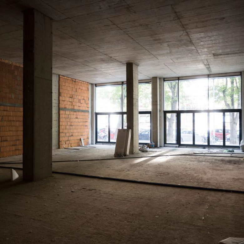 Lokal Izdavanje Novi Sad Spens 204 m2