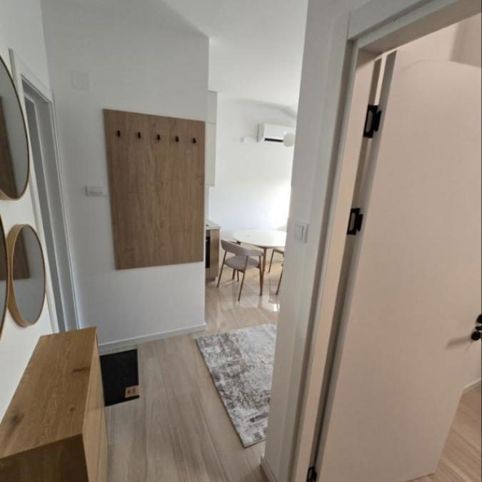 Stan Izdavanje Novi Sad Železnička Stanica 60 m2