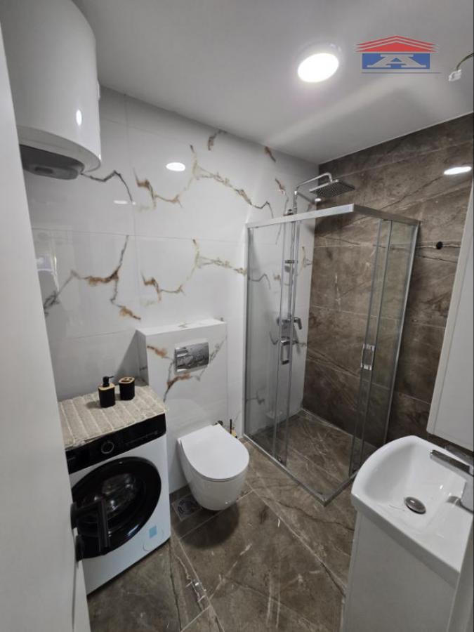 Jednoiposoban stan za izdavanje, Železnička Stanica, Novi Sad, 60m², 700 €/mes