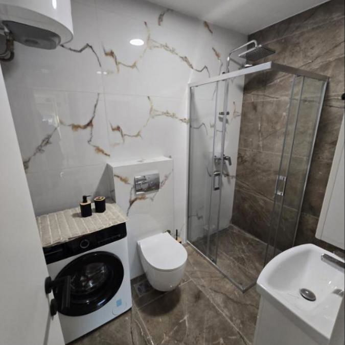Jednoiposoban stan za izdavanje, Železnička Stanica, Novi Sad, 60m², 700 €/mes