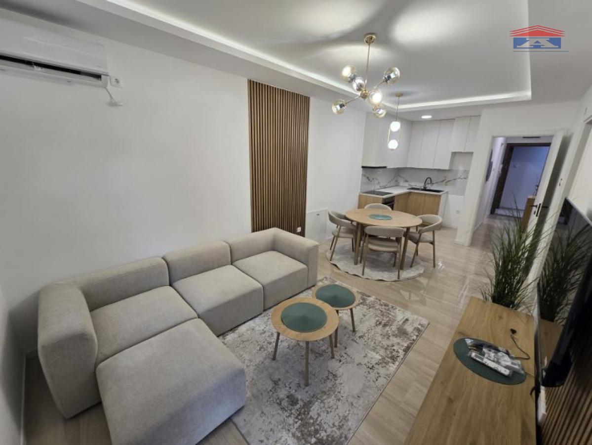 Dvoiposoban stan za izdavanje, Železnička Stanica, Novi Sad, 60m², 800 €/mes