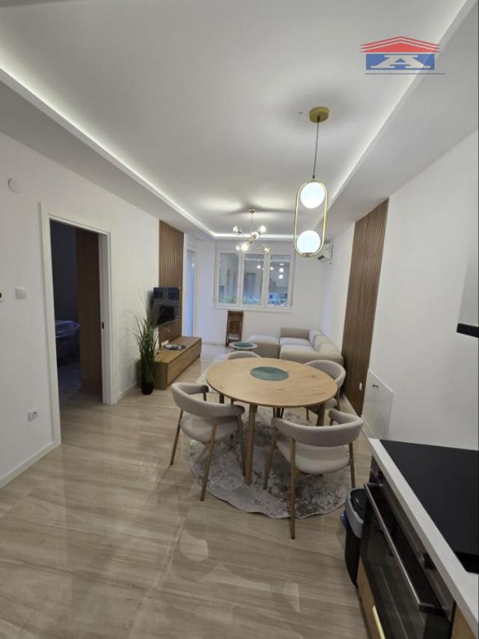 Stan Izdavanje Novi Sad Železnička Stanica 60 m2