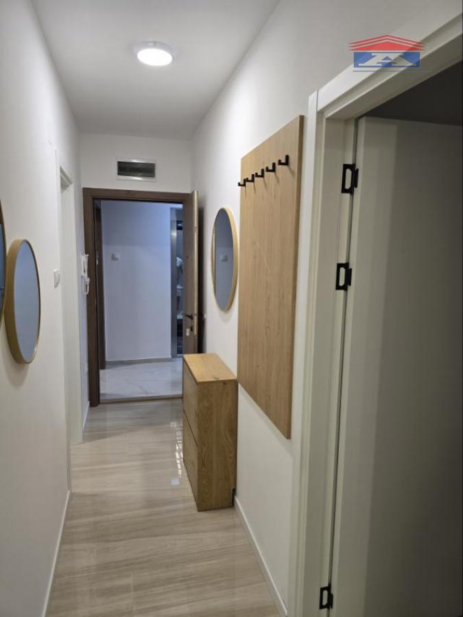 Dvoiposoban stan za izdavanje, Železnička Stanica, Novi Sad, 60m², 800 €/mes