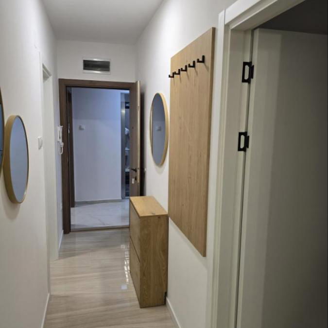Dvoiposoban stan za izdavanje, Železnička Stanica, Novi Sad, 60m², 800 €/mes