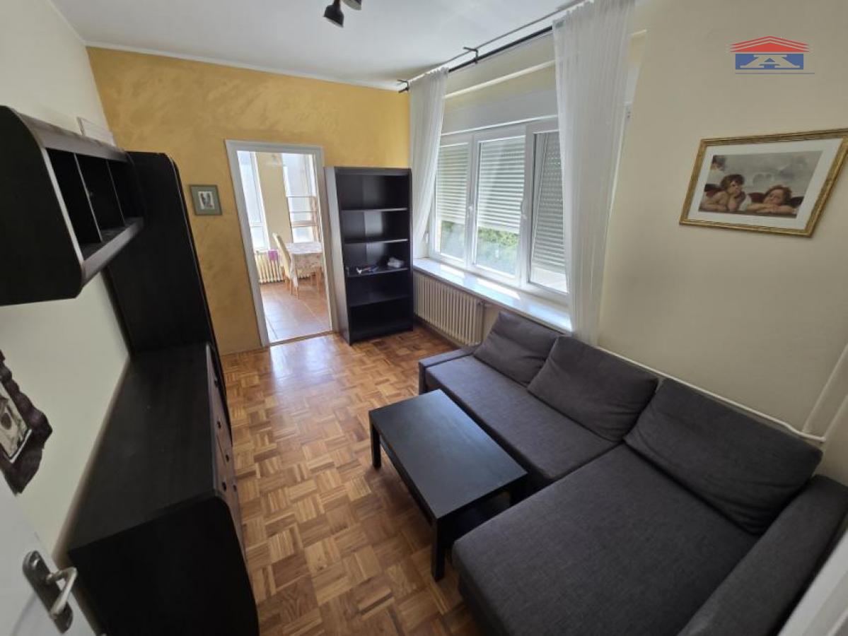 Dvosoban stan za izdavanje, Centar, Novi Sad, 49m², 400 €/mes