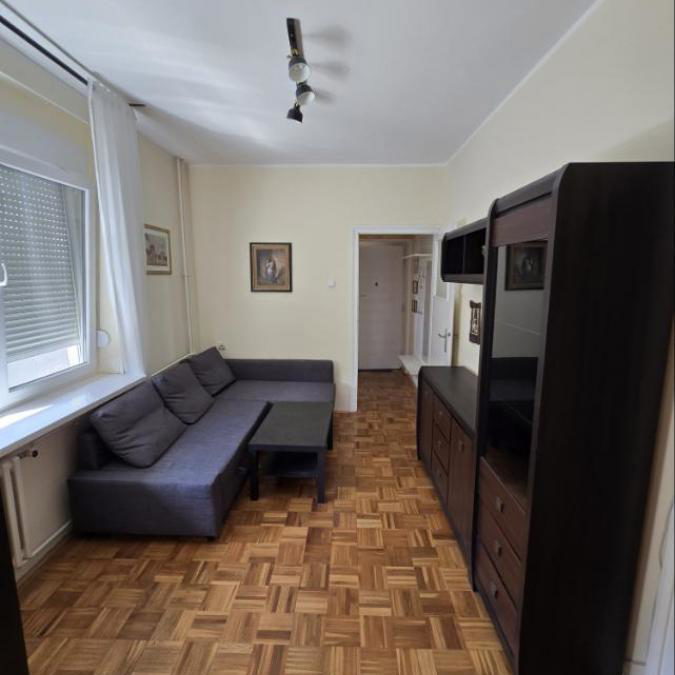 Stan Izdavanje Novi Sad  49 m2