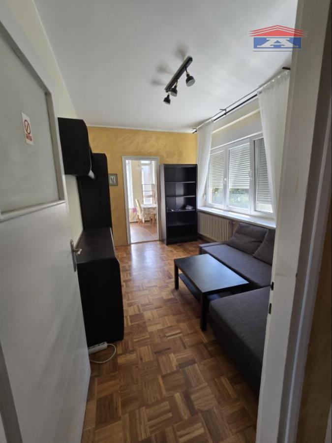 Stan Izdavanje Novi Sad  49 m2