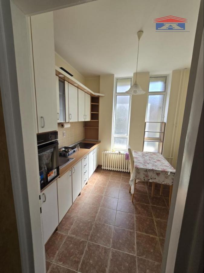 Stan Izdavanje Novi Sad  49 m2
