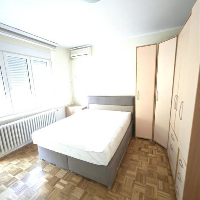 Stan Izdavanje Novi Sad  49 m2